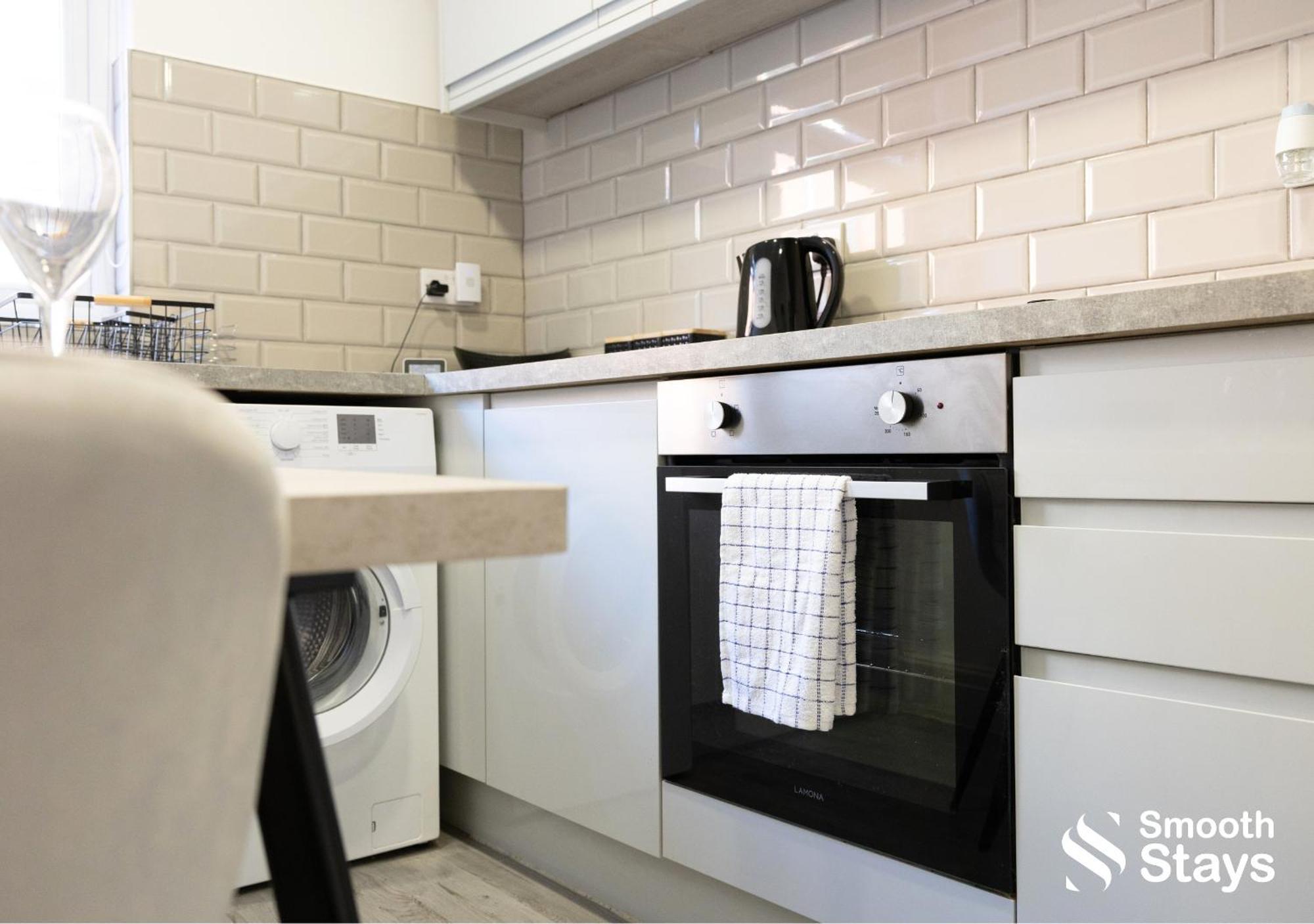 One Bedroom Apartment At Smooth Stays Short Lets & Serviced Accommodation Preston With Parking Near Train Station Exterior photo